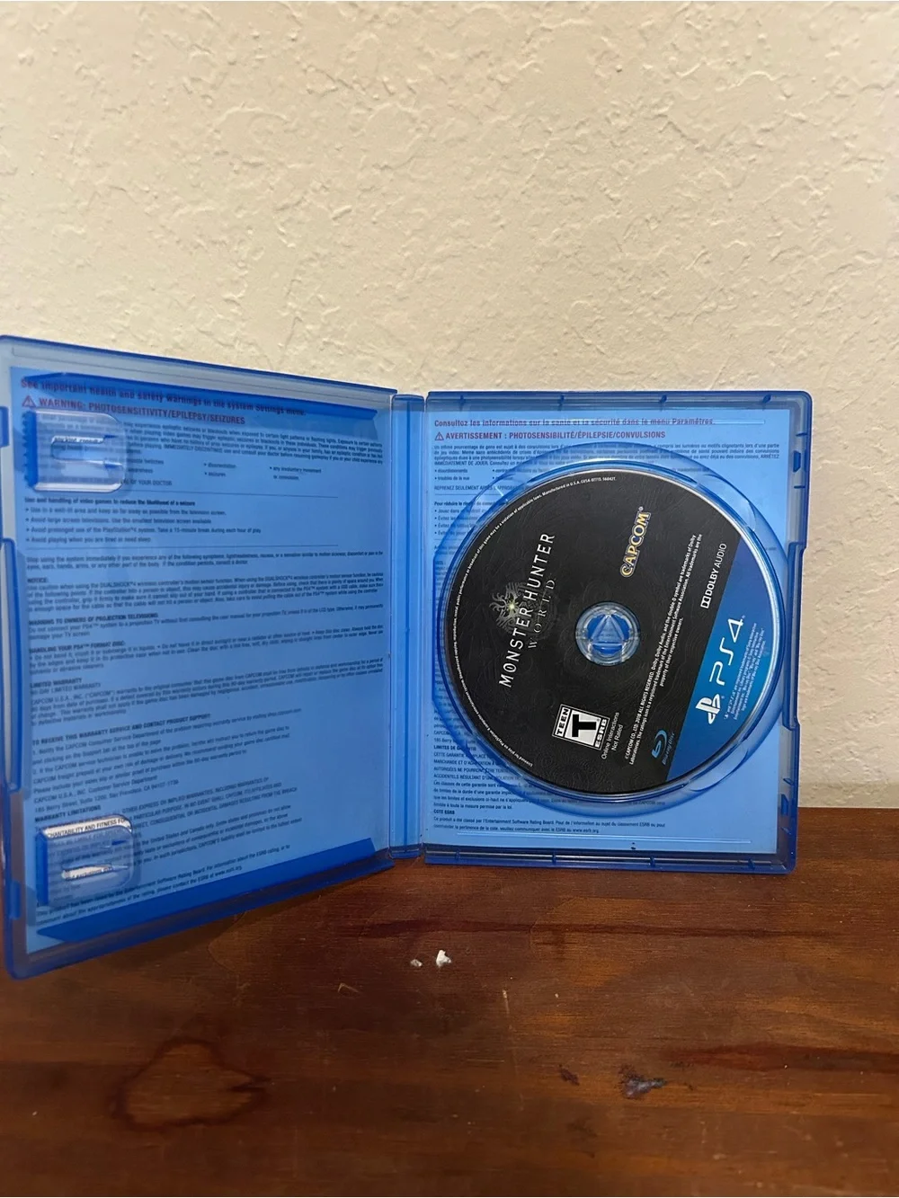 Monster Hunter: World for PS4 - Blue Case